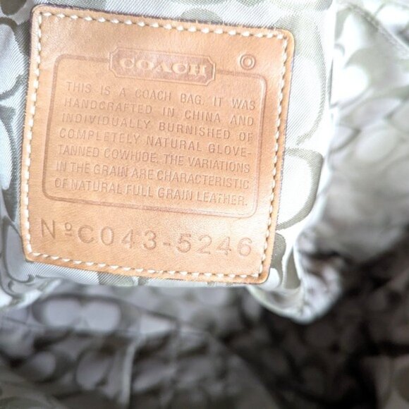 Flawed-Vintage Coach Hampton Leather Bag - Picture 11 of 14